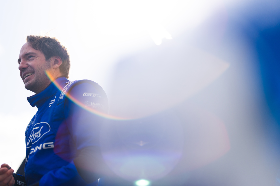 SMALL_FordNordschleife26_040110524700866DG_102